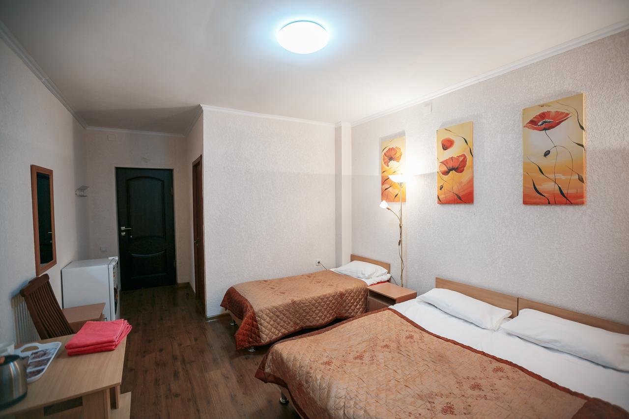 Evropa Hotel Бостері Екстер'єр фото