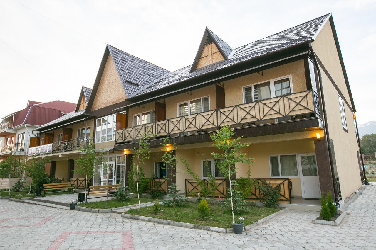 Evropa Hotel Бостері Екстер'єр фото